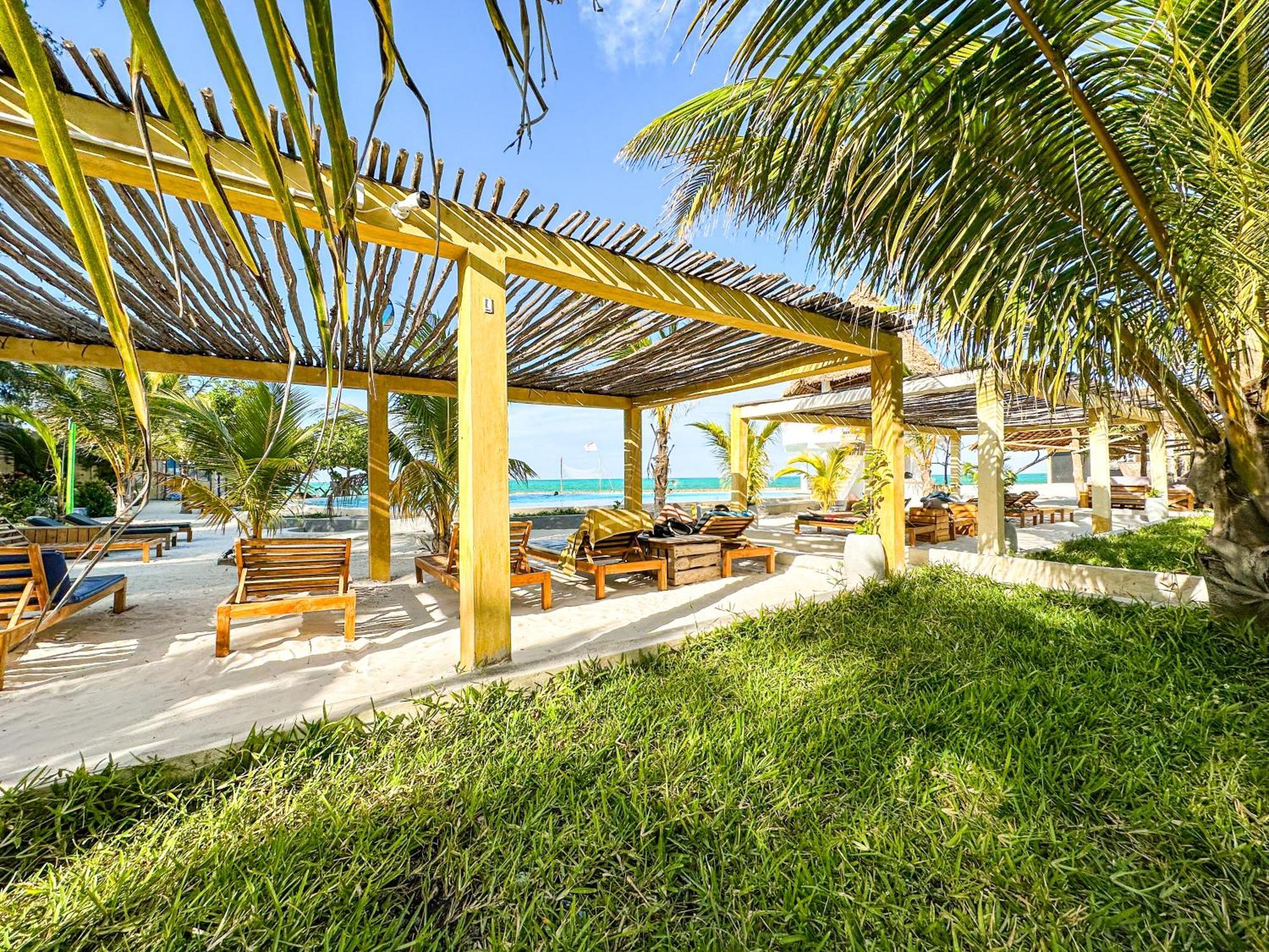 Jambo Beach Hotel ปาเยอ ภายนอก รูปภาพ